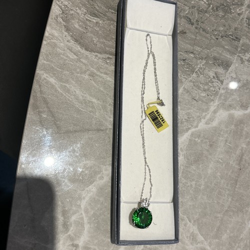 Green emerald necklace - emerald, c