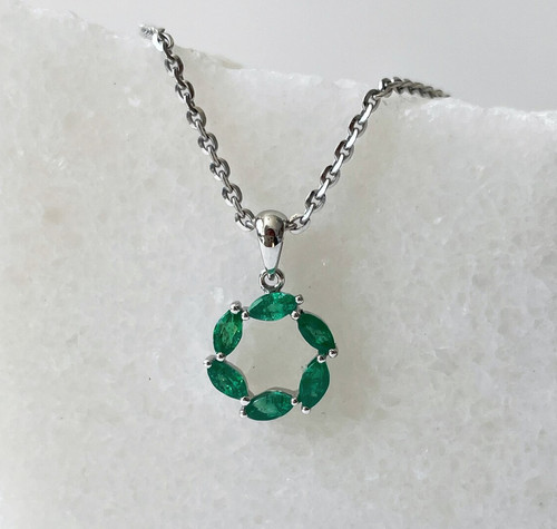 Natural emerald 4x8 - natural,