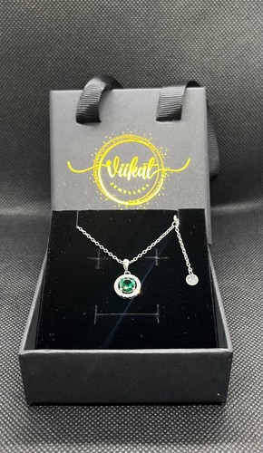 Emerald round halo necklace - round,